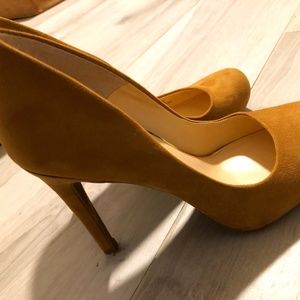 Jessica Simpson Calie Microsuede Pump